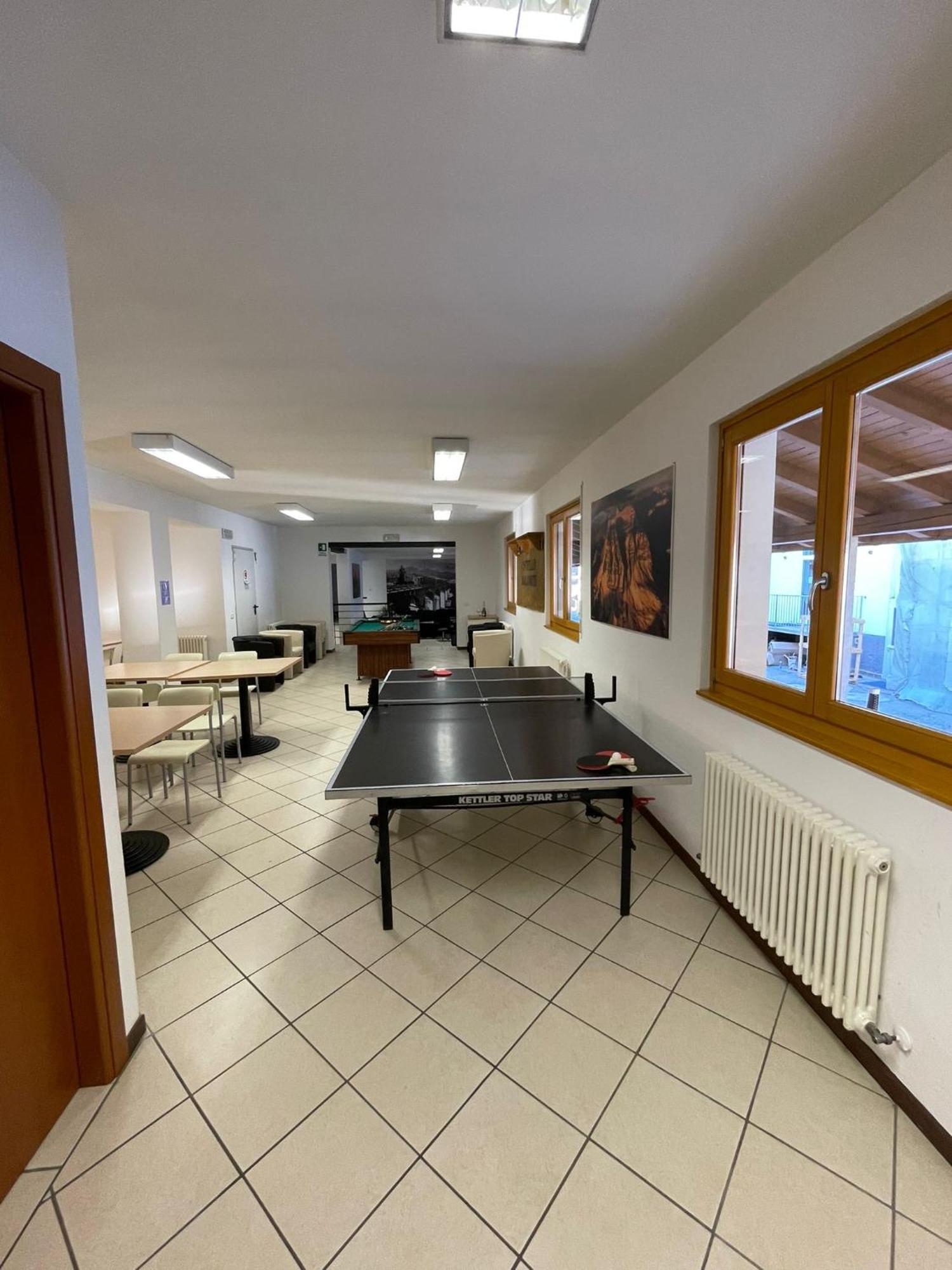Hotel Lunga Via Delle Dolomiti à Calalzo di Cadore Extérieur photo
